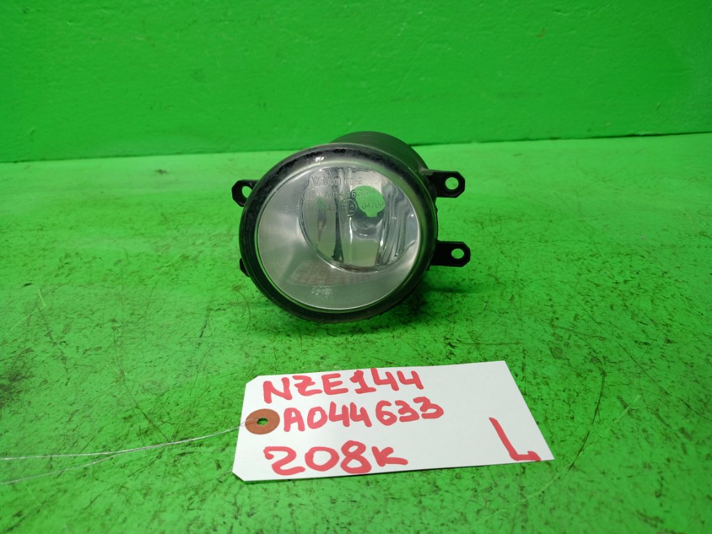 Туманка TOYOTA COROLLA FIELDER NZE144 передняя левая (б/у)