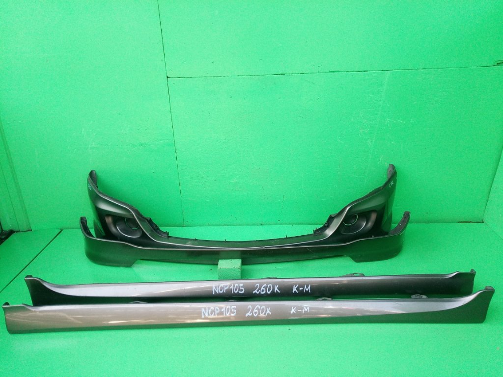 Обвес TOYOTA RACTIS NCP105 (б/у) Обвес TOYOTA RACTIS NCP105 (б/у)