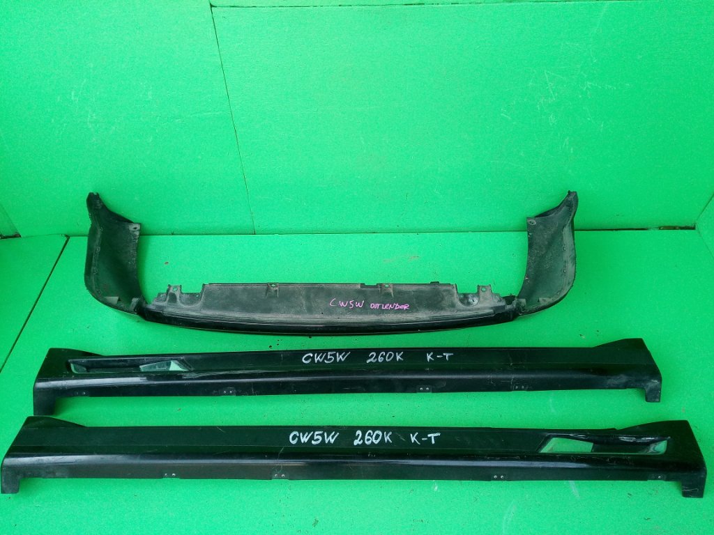 Обвес MITSUBISHI OUTLANDER CW5W (б/у)