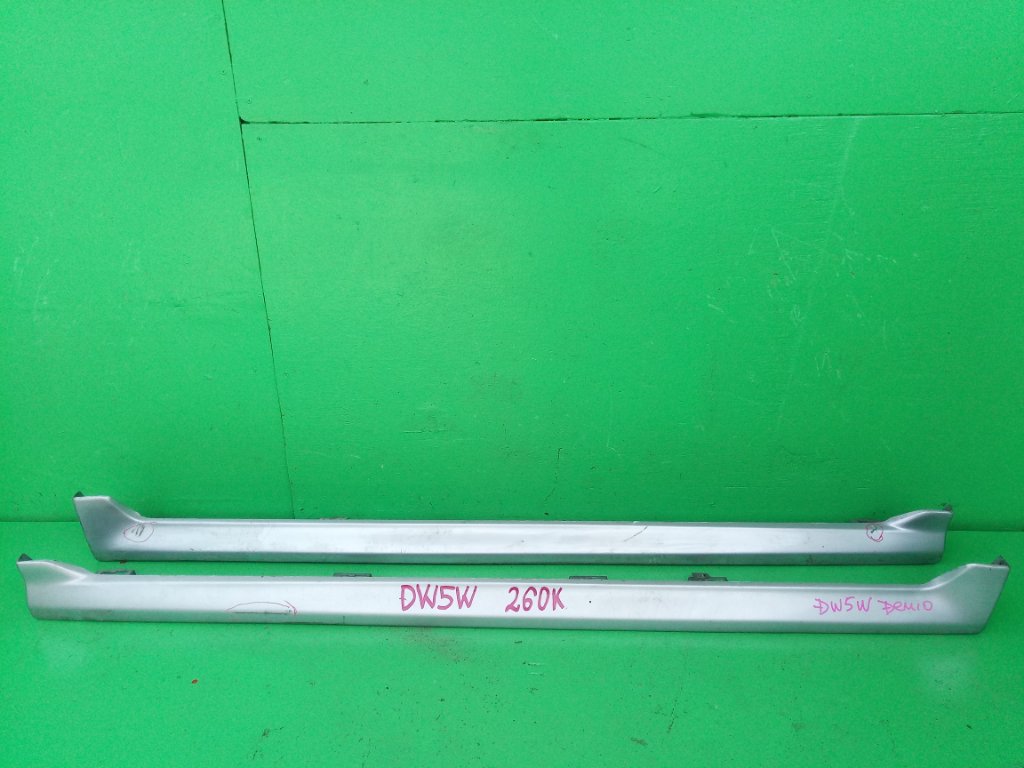 Обвес MAZDA DEMIO DW5W (б/у) Обвес MAZDA DEMIO DW5W (б/у)