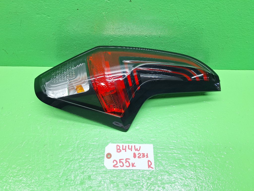 Стоп-сигнал NISSAN DAYZ B44W правый (б/у)
