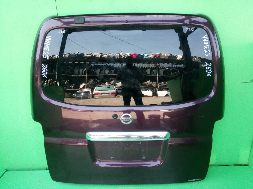 Дверь задняя NISSAN CARAVAN VWME25 (б/у)