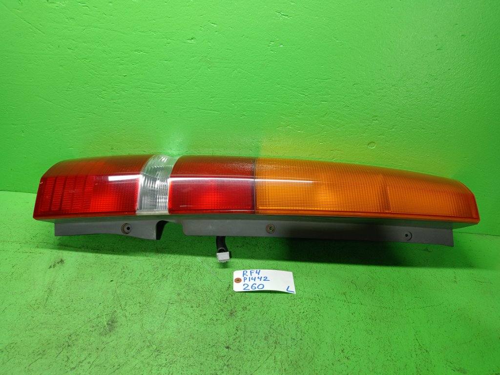 Стоп-сигнал HONDA STEP WAGON RF4 левый (б/у)
