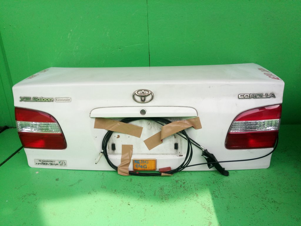 Крышка багажника TOYOTA COROLLA AE110 (б/у)