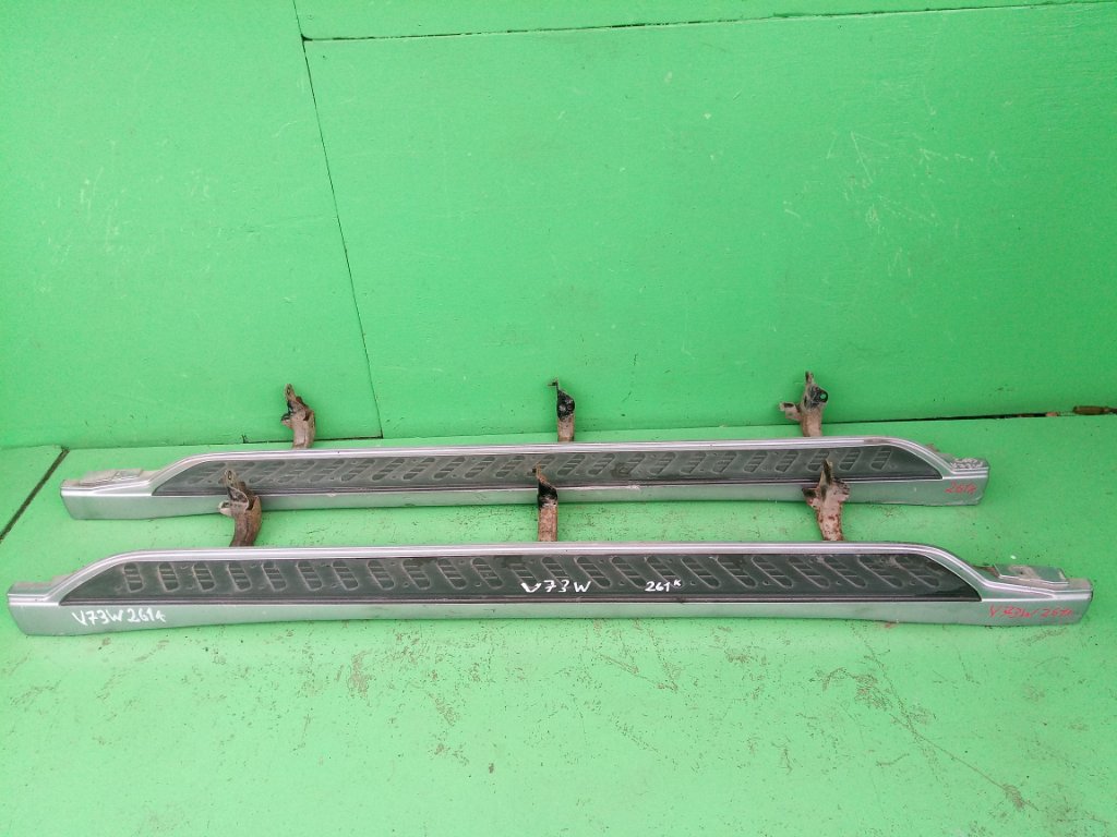 Подножка MITSUBISHI PAJERO V73W (б/у)