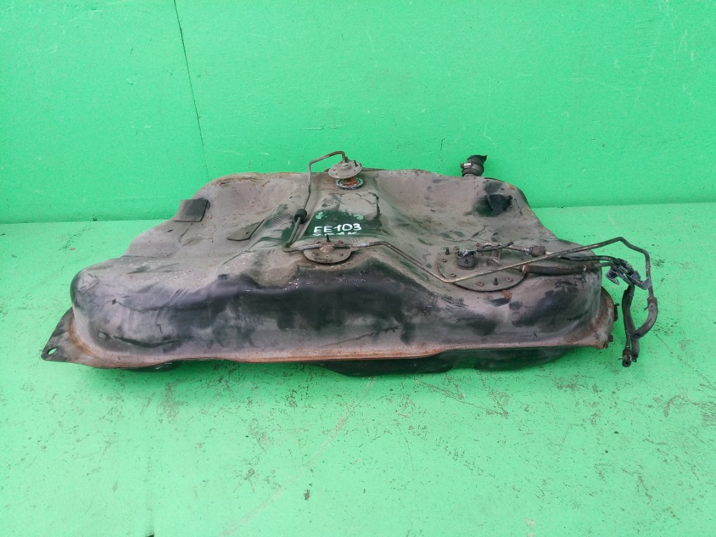 Бензобак TOYOTA COROLLA EE103 (б/у)