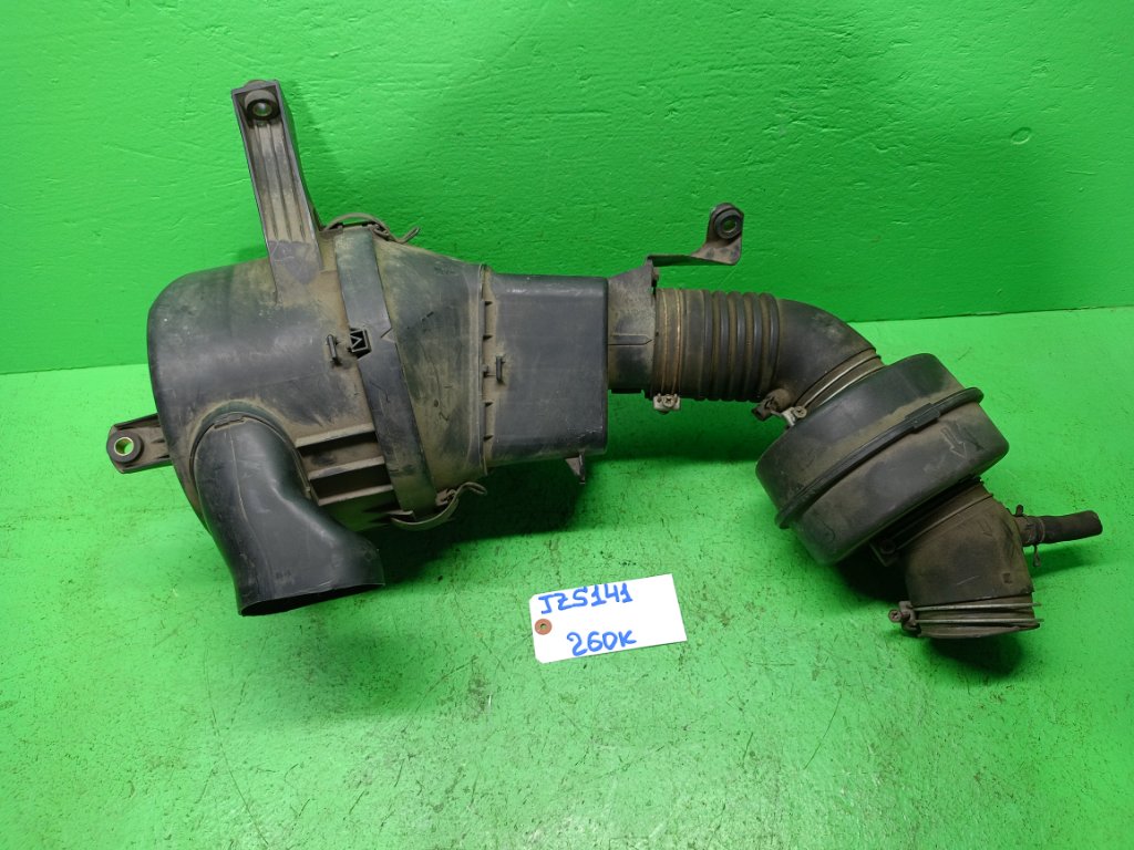 Корпус воздушного фильтра TOYOTA CROWN JZS141 (б/у)
