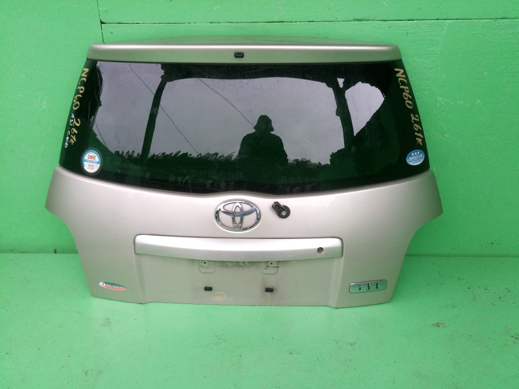 Дверь задняя TOYOTA IST NCP60 (б/у)