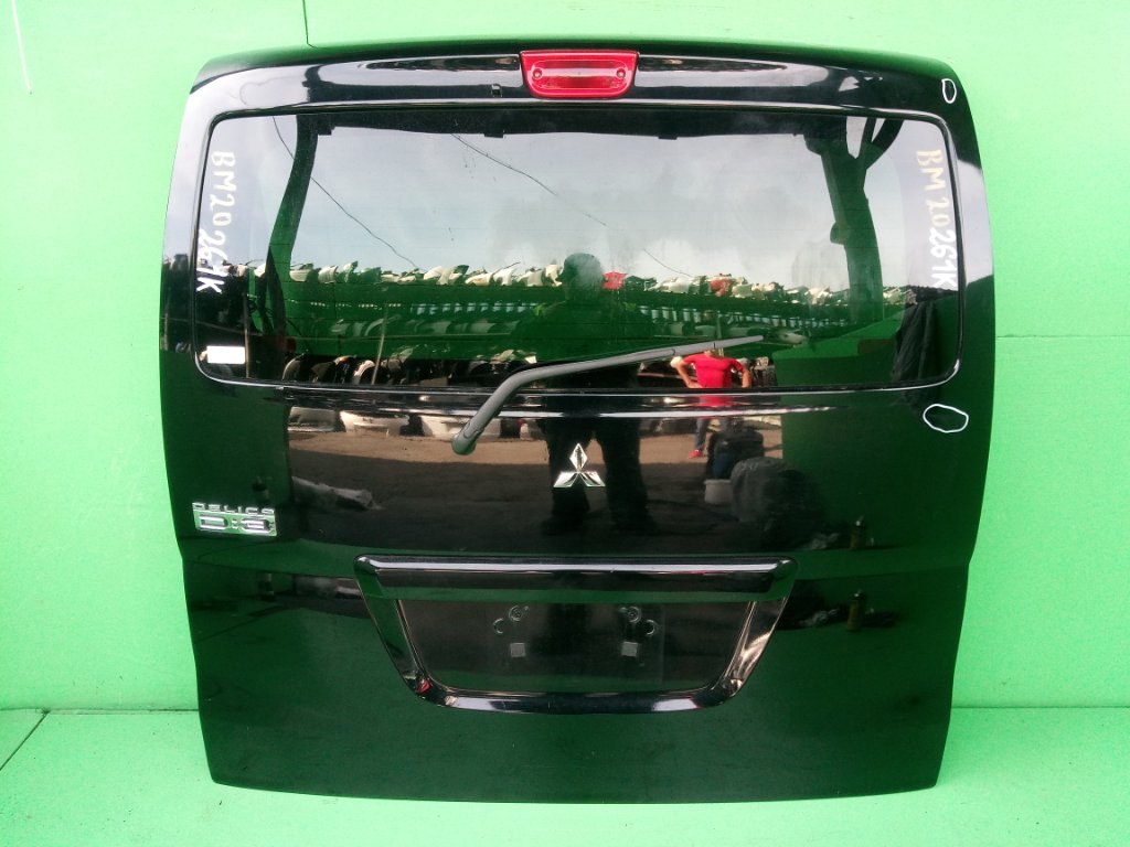 Дверь задняя MITSUBISHI DELICA D3 BM20 (б/у)
