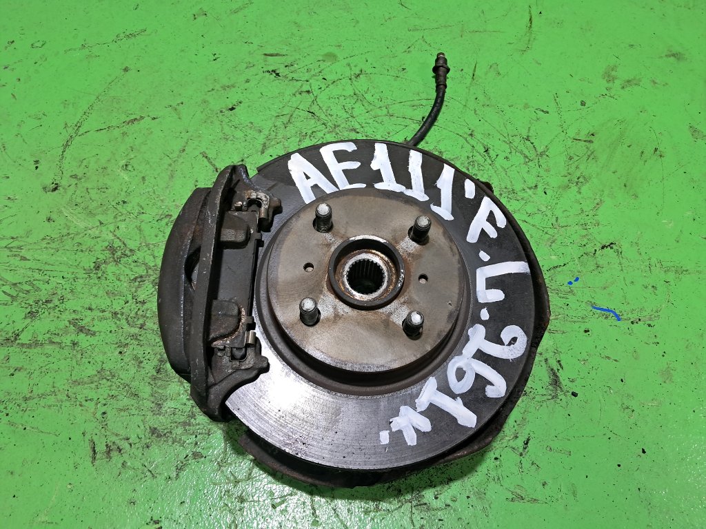 Ступица TOYOTA SPACIO AE111 передняя левая (б/у)