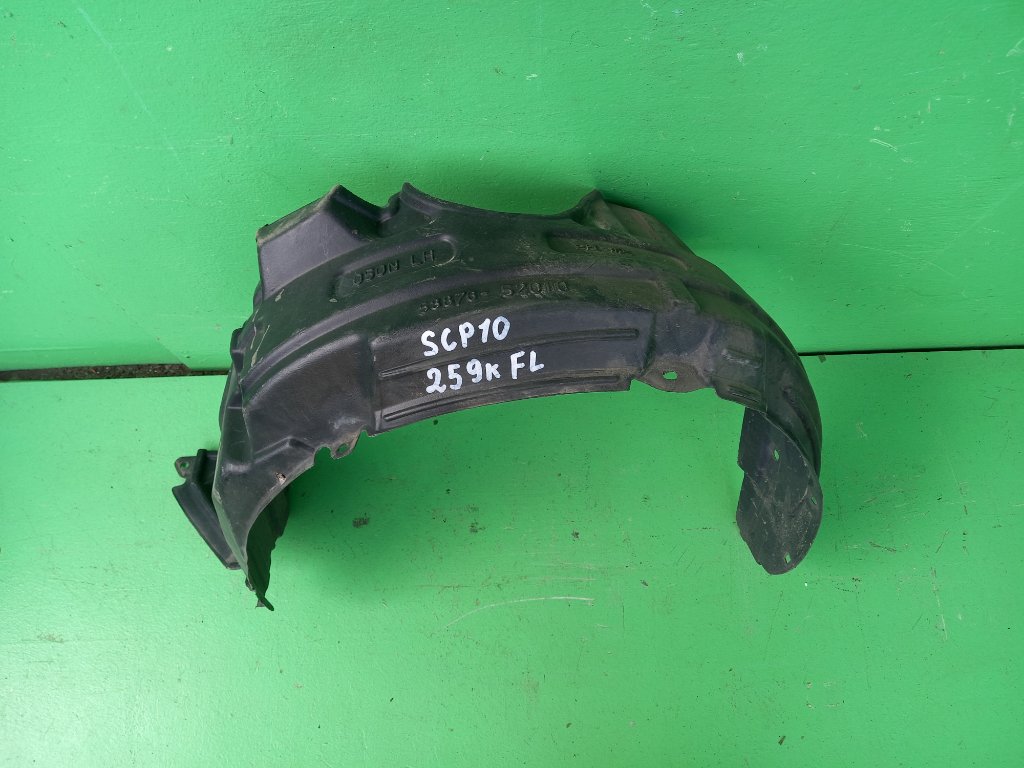 Подкрылок TOYOTA VITZ SCP10 передний левый (б/у)