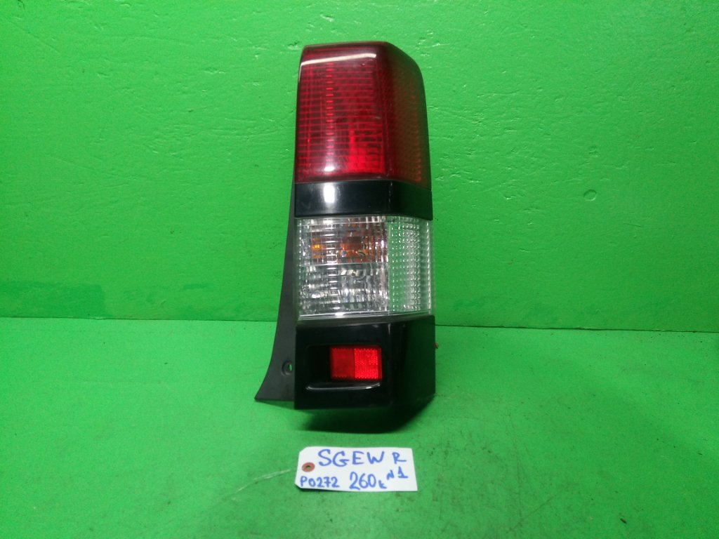 Стоп-сигнал MAZDA BONGO FRIENDEE SGEW правый (б/у) #1