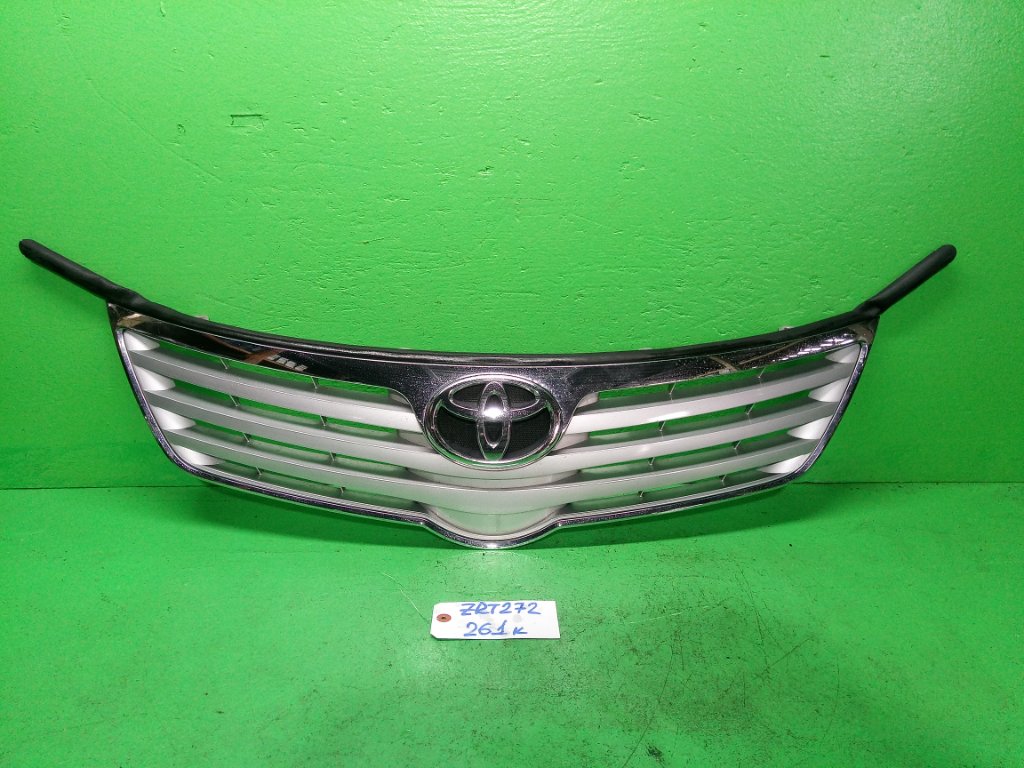 Решетка радиатора TOYOTA AVENSIS ZRT272 (б/у)