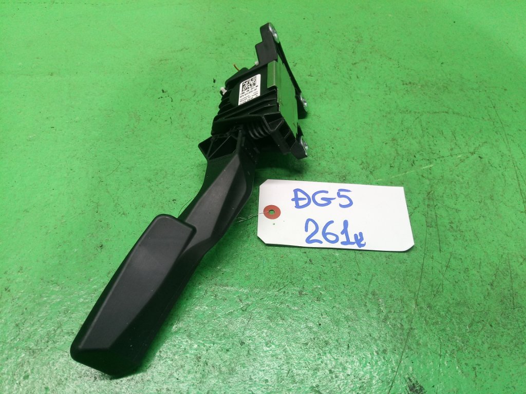 Педаль газа HONDA WR-V DG5 (б/у)