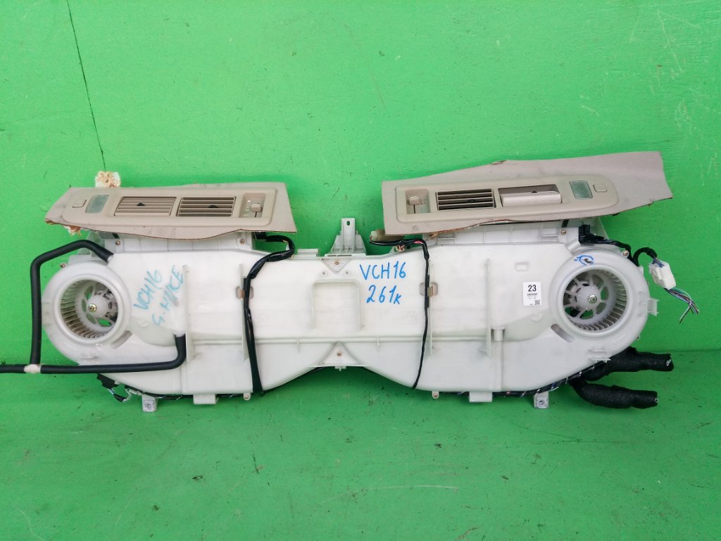 Печка TOYOTA GRAND HIACE VCH16 задняя (б/у)