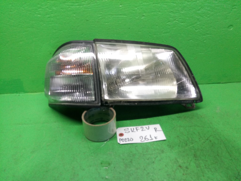 Фара MAZDA BONGO SKF2V правая (б/у)