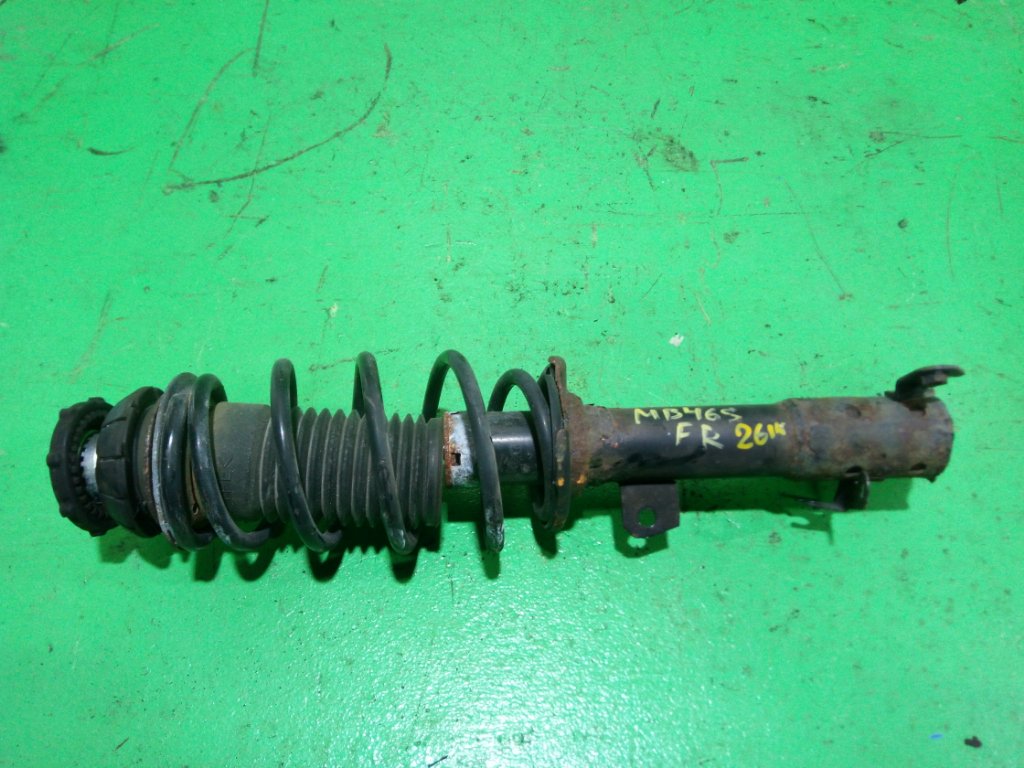 Стойка MITSUBISHI DELICA D2 MB46S передняя правая (б/у)