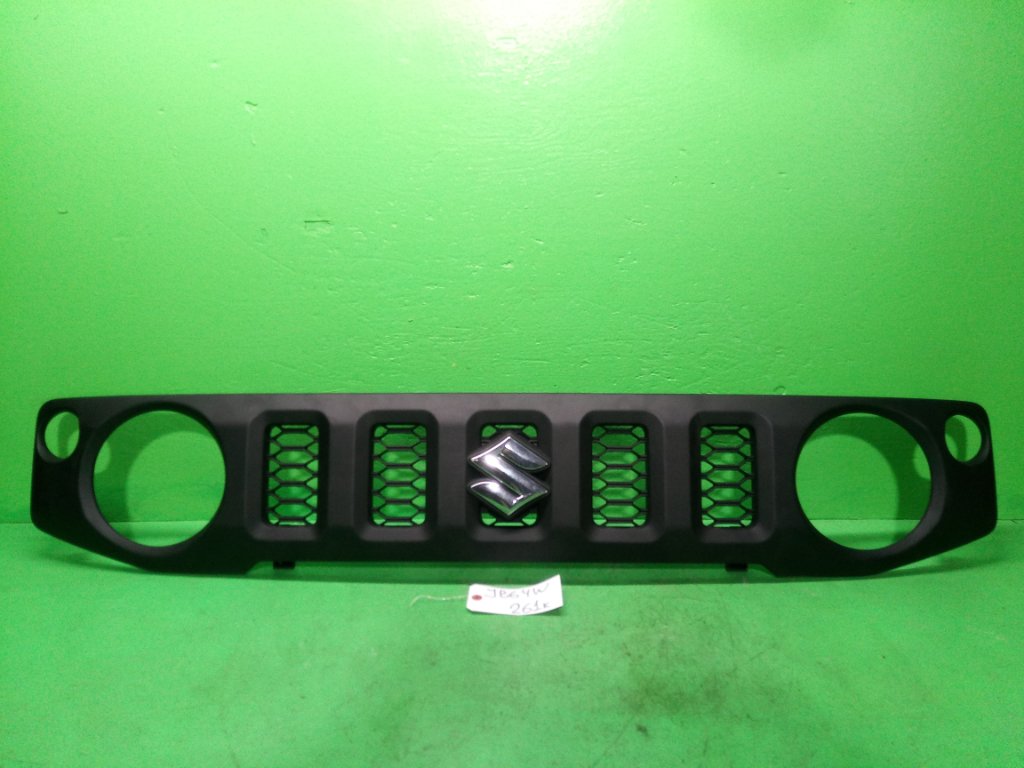 Решетка радиатора SUZUKI JIMNY JB64W (б/у)