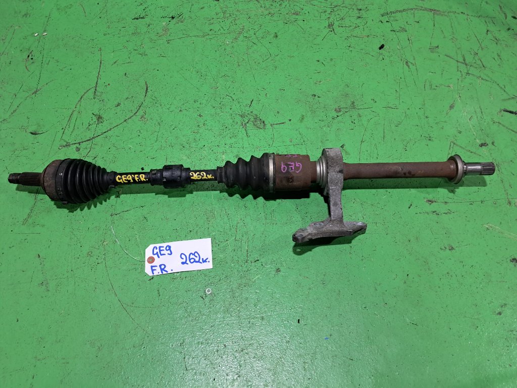 Привод HONDA FIT GE9 передний правый (б/у)