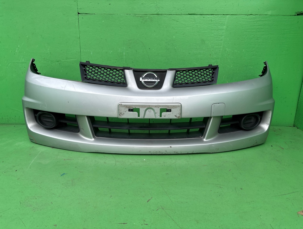Бампер NISSAN WINGROAD NY12 передний (б/у)