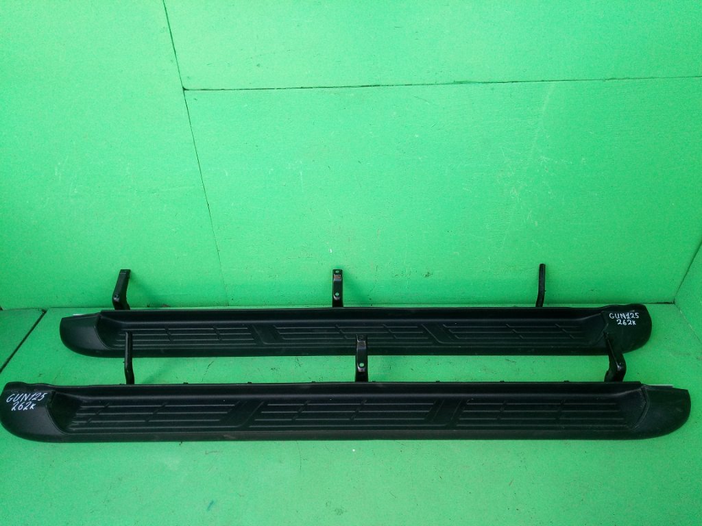 Подножка TOYOTA HILUX GUN125 (б/у)