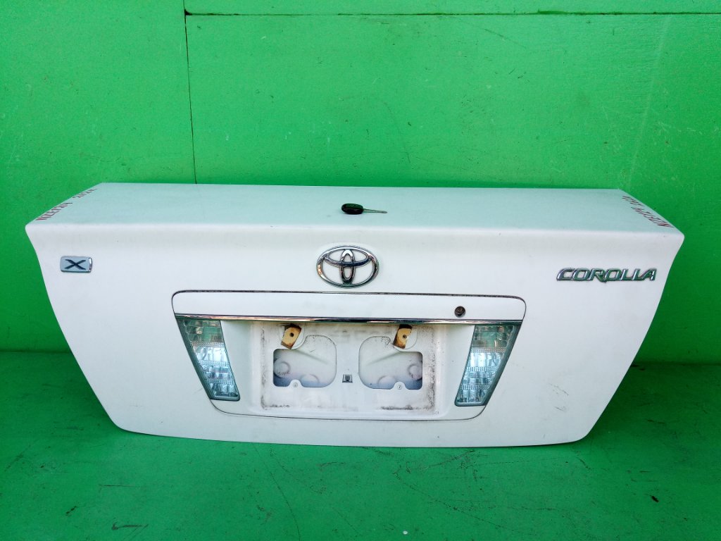 Крышка багажника TOYOTA COROLLA NZE124 (б/у)