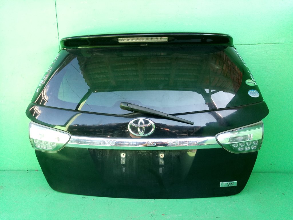 Дверь задняя TOYOTA WISH ZGE25 (б/у)