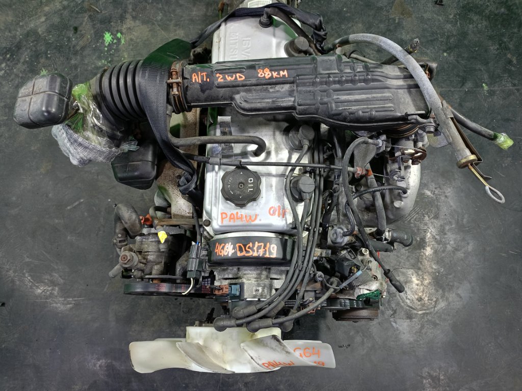 Двигатель MITSUBISHI DELICA PA4W 4G64 2001 (б/у)