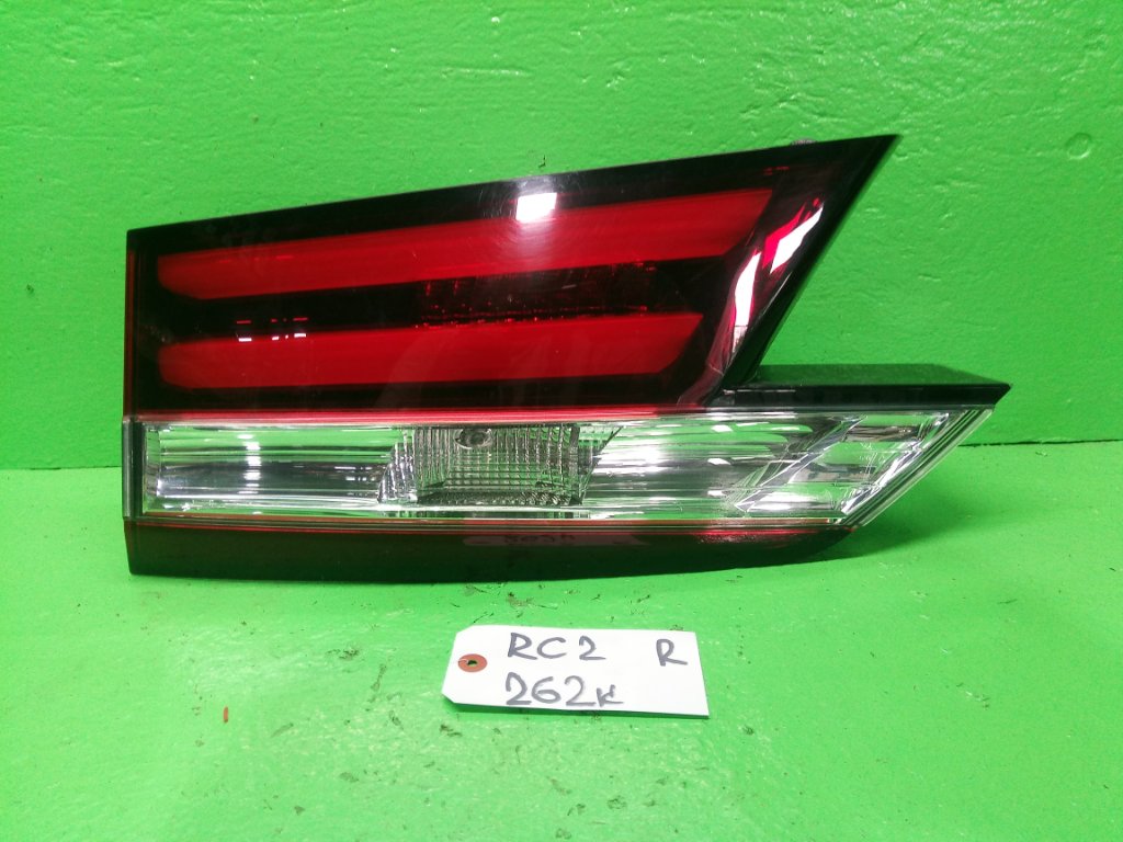 Вставка между стопов HONDA ODYSSEY RC2 правая (б/у)