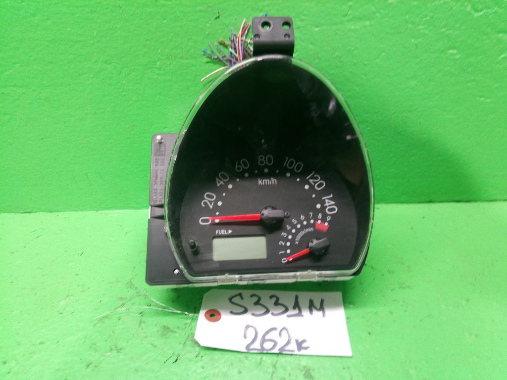 Спидометр TOYOTA PIXIS VAN S331M (б/у)
