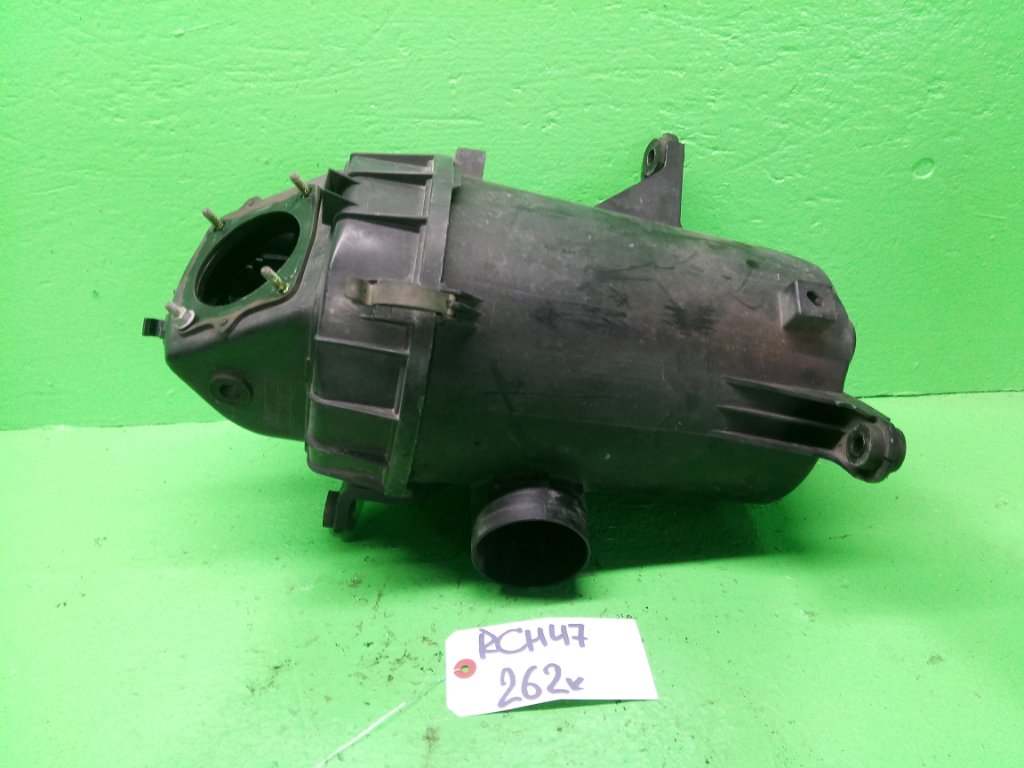 Корпус воздушного фильтра TOYOTA REGIUS RCH47 (б/у)