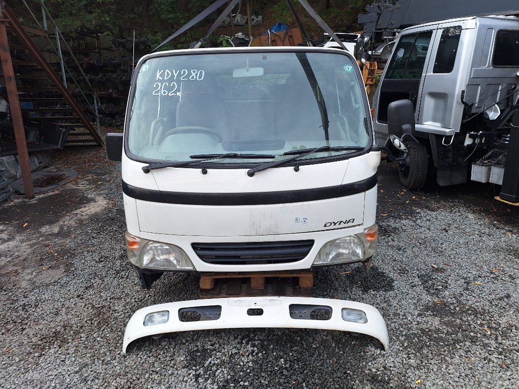 Кабина TOYOTA DYNA KDY280 2KD-FTV 2007 (б/у)