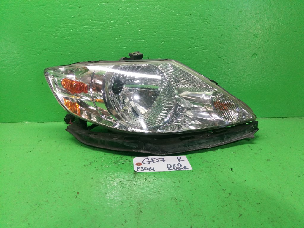Фара HONDA FIT ARIA GD7 правая (б/у)