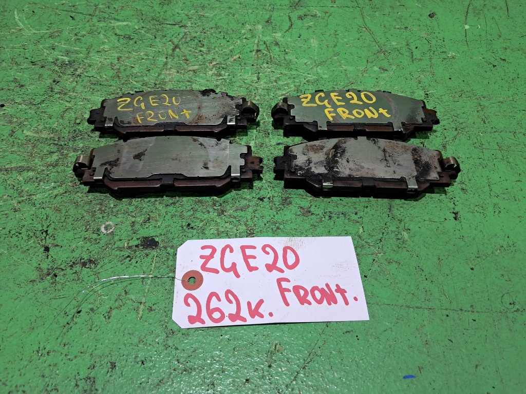 Тормозные колодки TOYOTA WISH ZGE20 переднее (б/у)