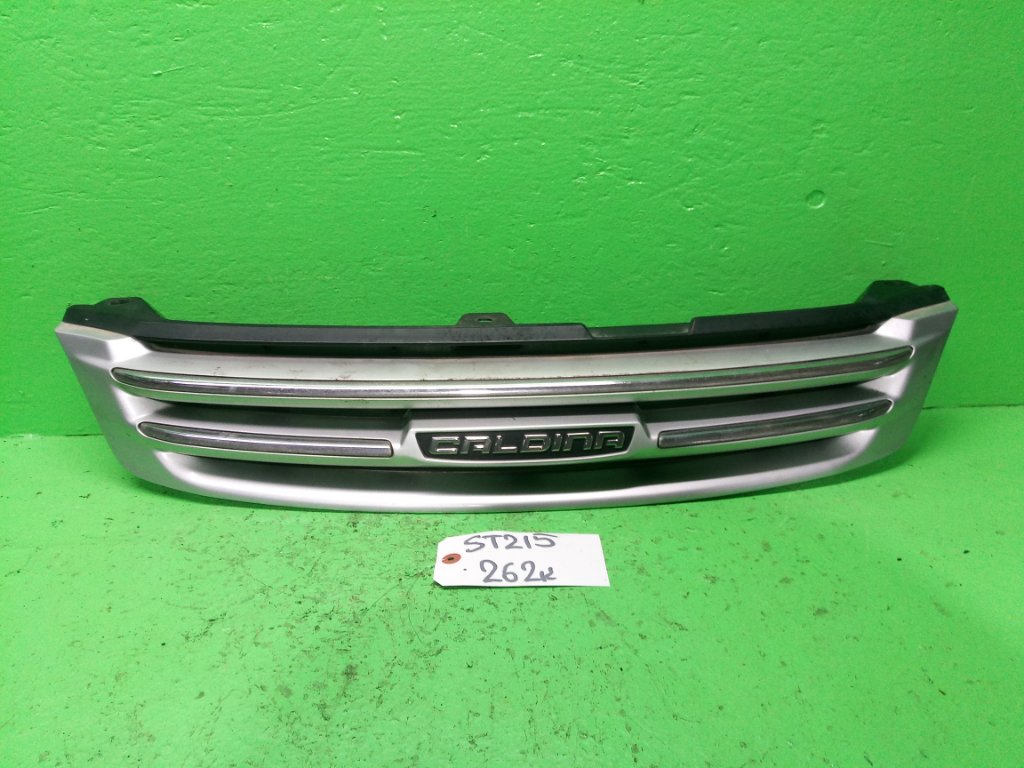 Решетка радиатора TOYOTA CALDINA ST215 (б/у)
