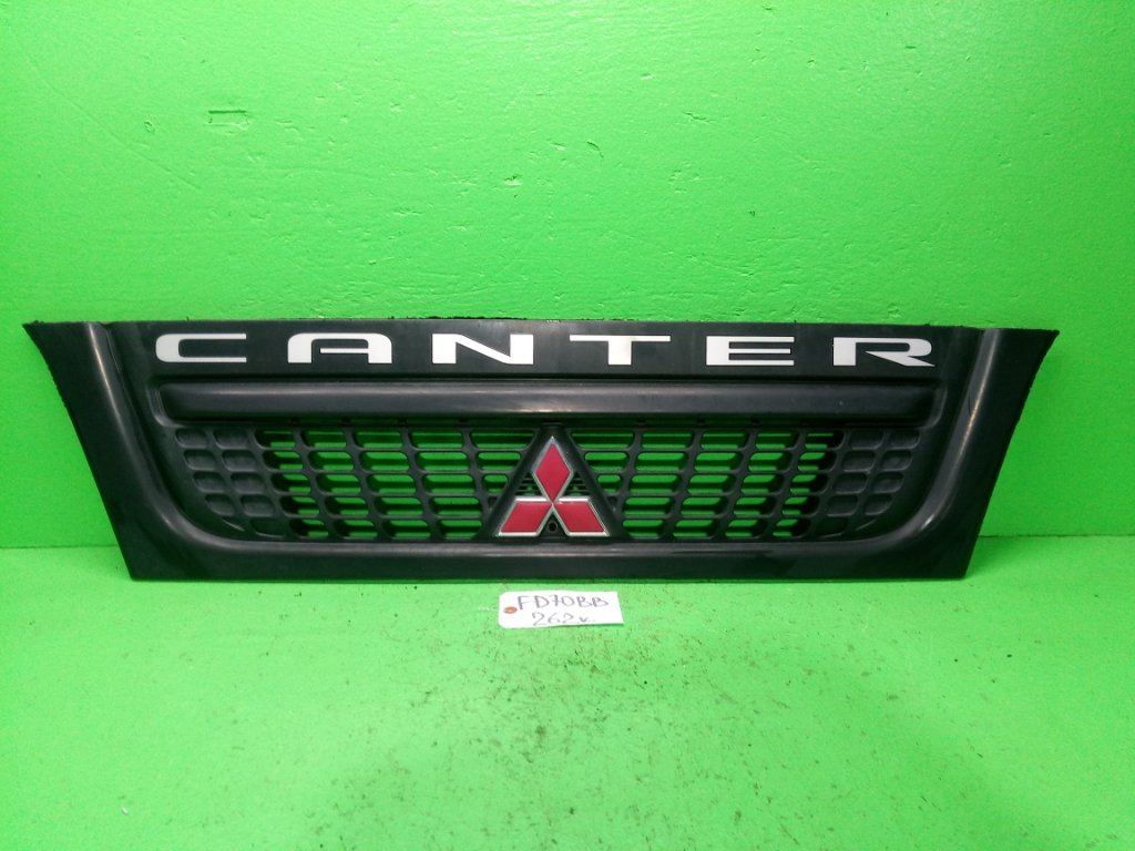 Решетка радиатора MITSUBISHI CANTER FD70BB (б/у)