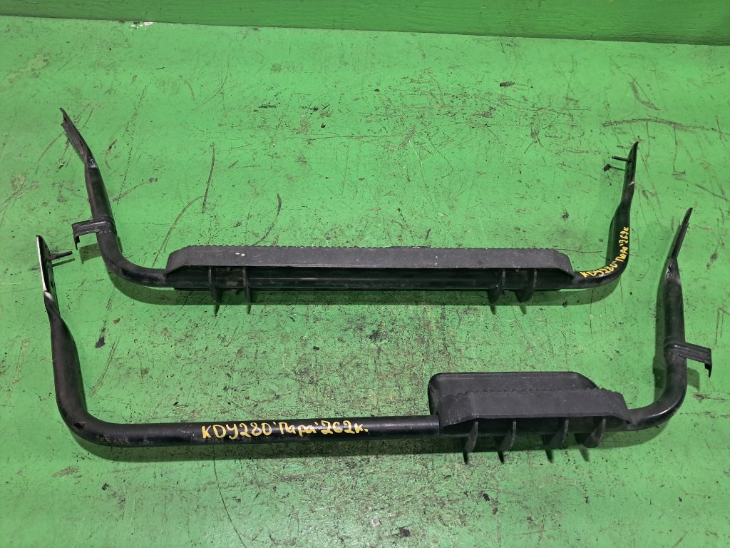 Подножка TOYOTA DYNA KDY280 (б/у)