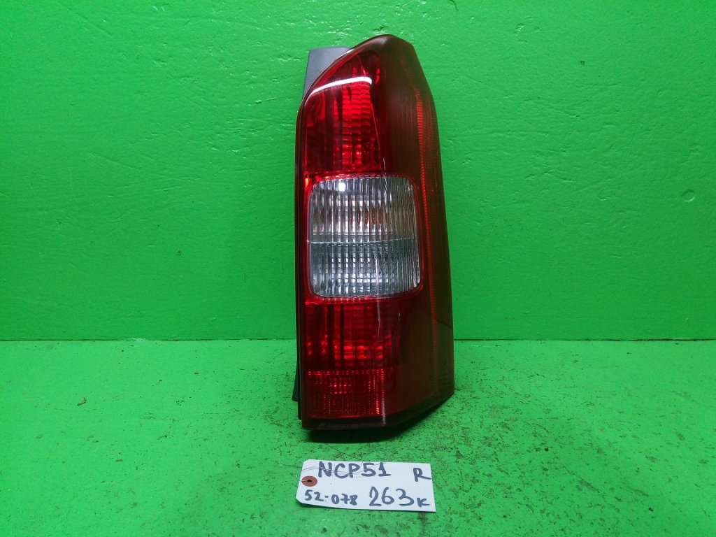 Стоп-сигнал TOYOTA PROBOX NCP51 правый (б/у)