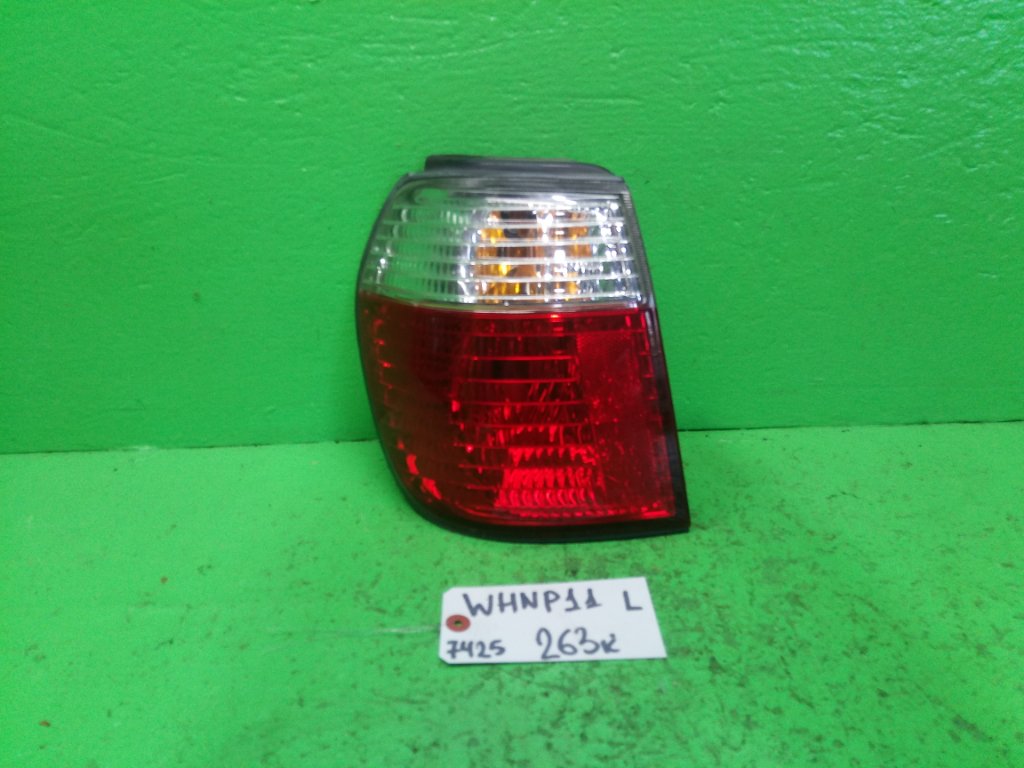 Стоп-сигнал NISSAN PRIMERA WHNP11 левый (б/у)
