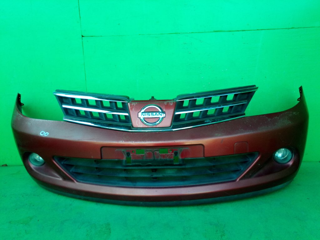 Бампер NISSAN TIIDA C11 передний (б/у)