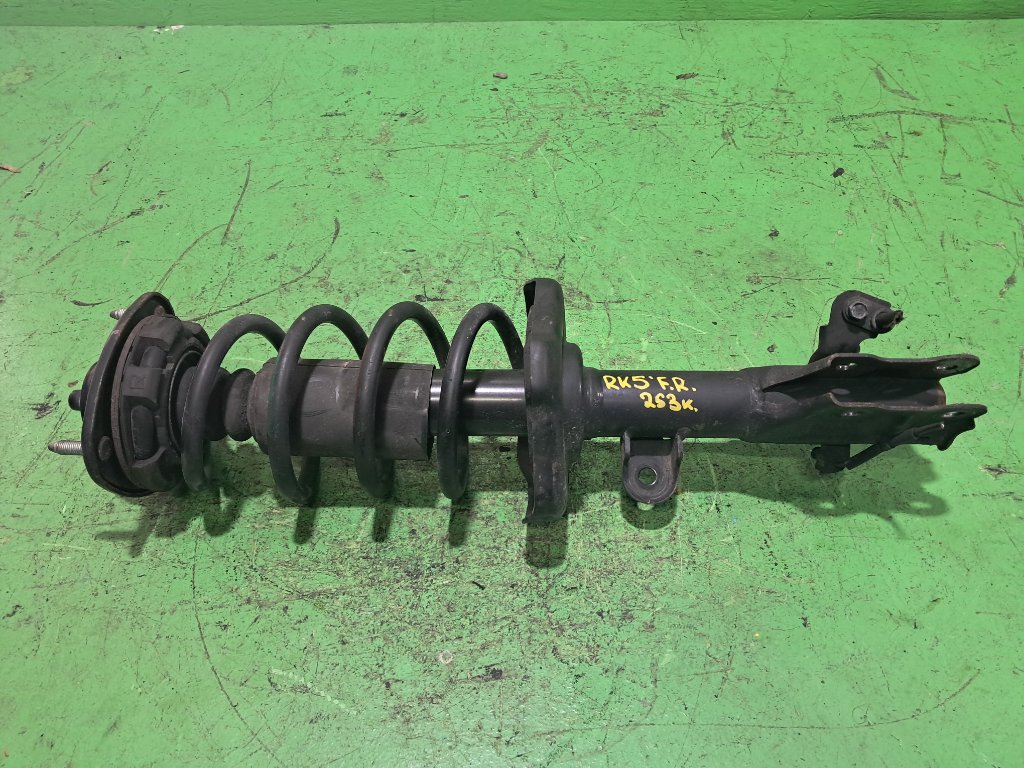 Стойка HONDA STEPWGN RK5 передняя правая (б/у)