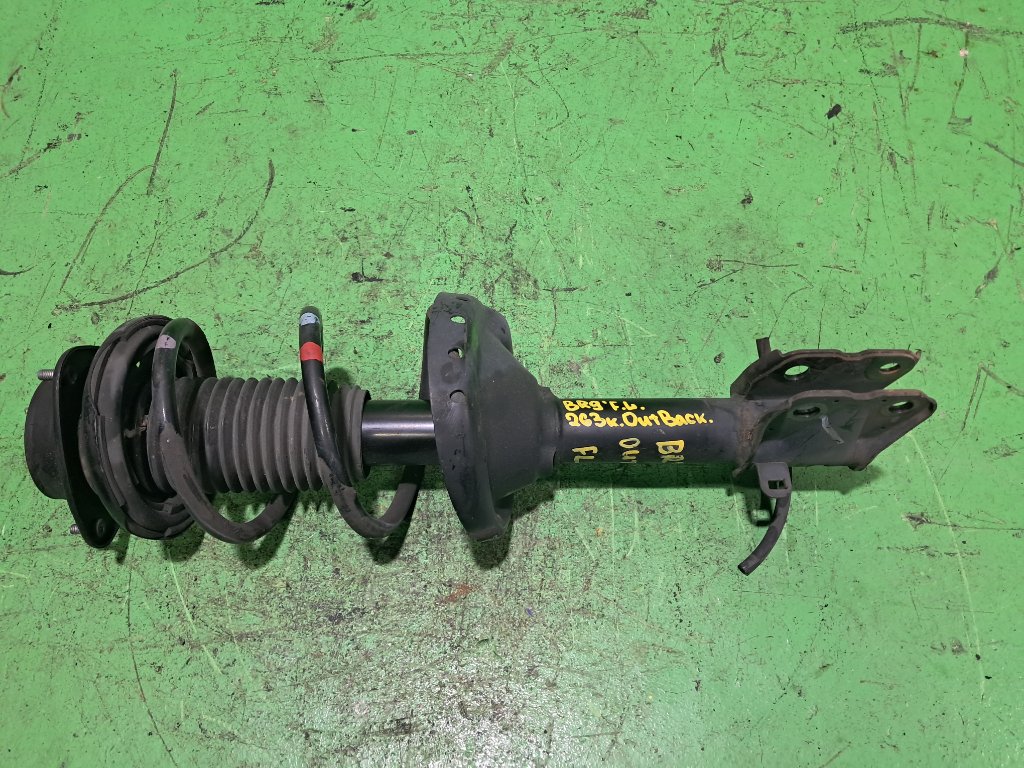 Стойка SUBARU OUTBACK BR9 передняя левая (б/у)