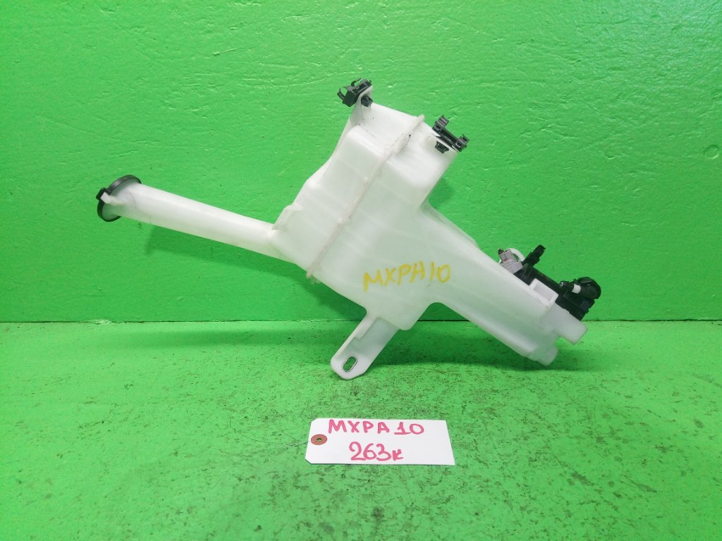 Бачок стеклоомывателя TOYOTA YARIS MXPA10 (б/у)