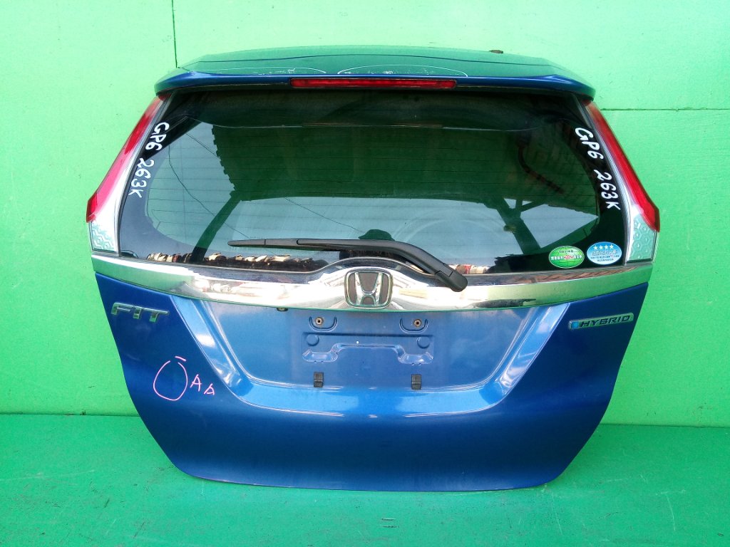Дверь задняя HONDA FIT GP6 (б/у) Дверь задняя HONDA FIT GP6 (б/у)