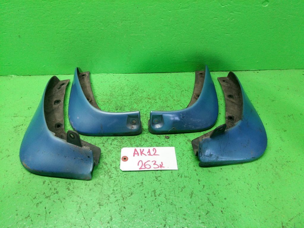 Брызговики комплект NISSAN MARCH AK12 (б/у)