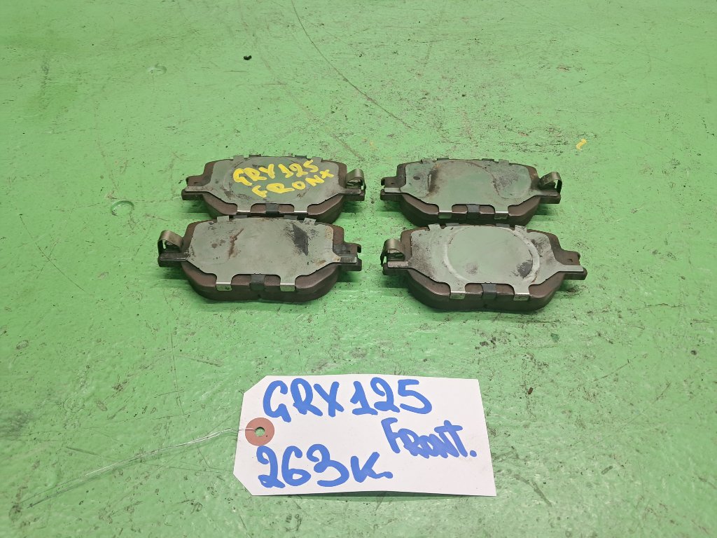 Тормозные колодки TOYOTA MARK X GRX125 переднее (б/у)