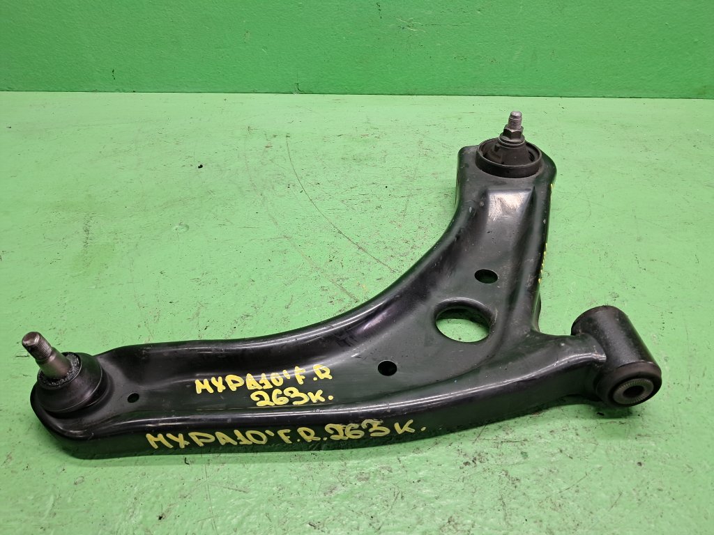 Рычаг TOYOTA YARIS MXPA10 передний правый (б/у)