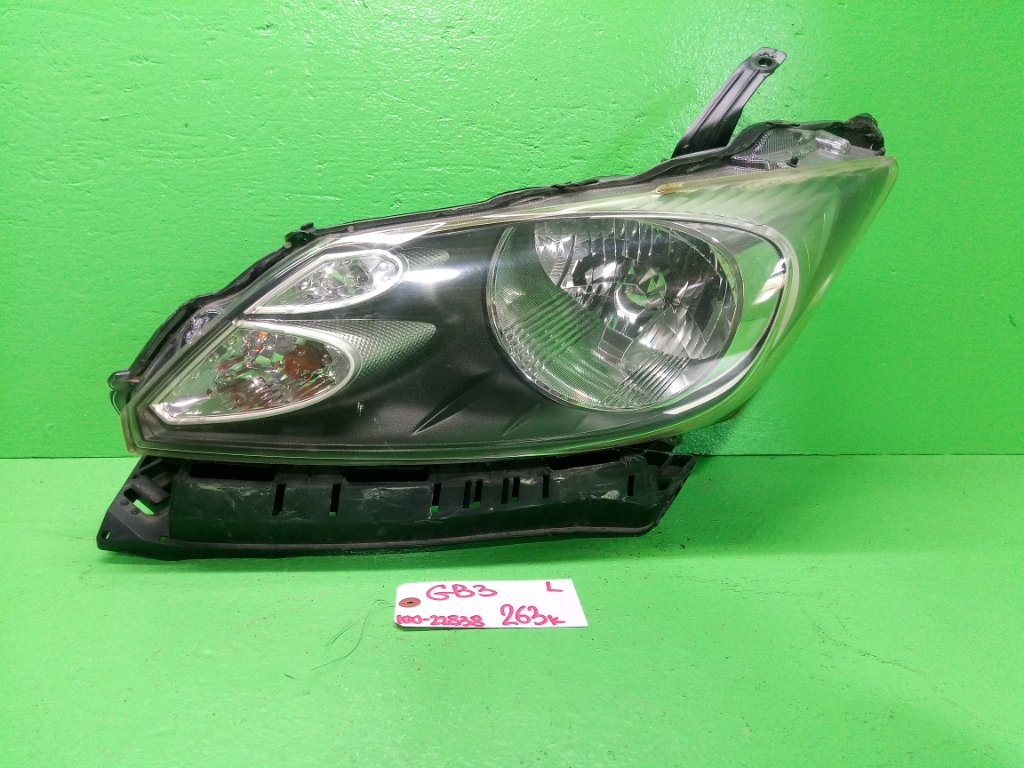 Фара HONDA FREED GB3 левая (б/у)