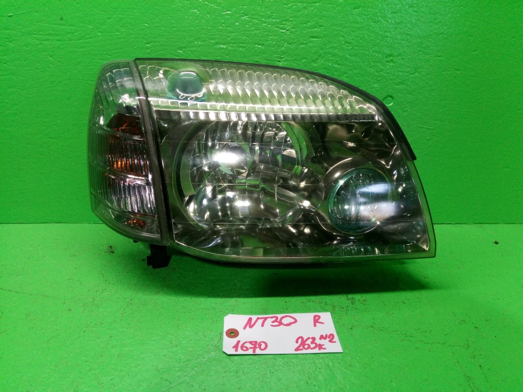 Фара NISSAN XTRAIL NT30 правая (б/у) #2
