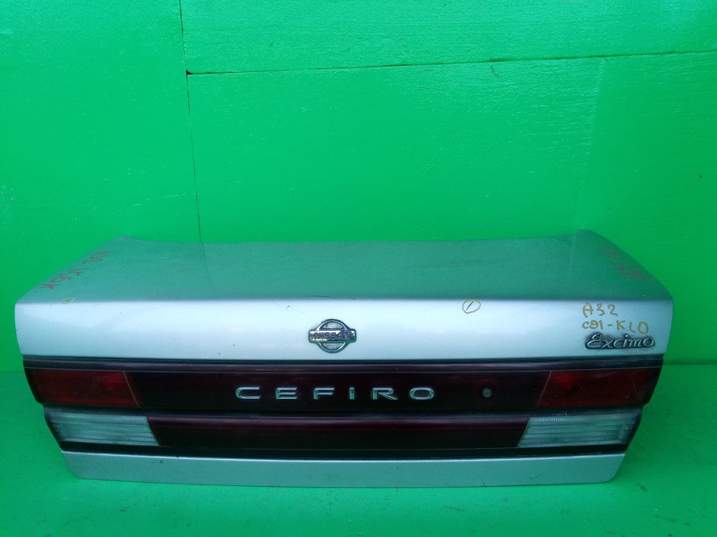 Крышка багажника NISSAN CEFIRO A32 (б/у)